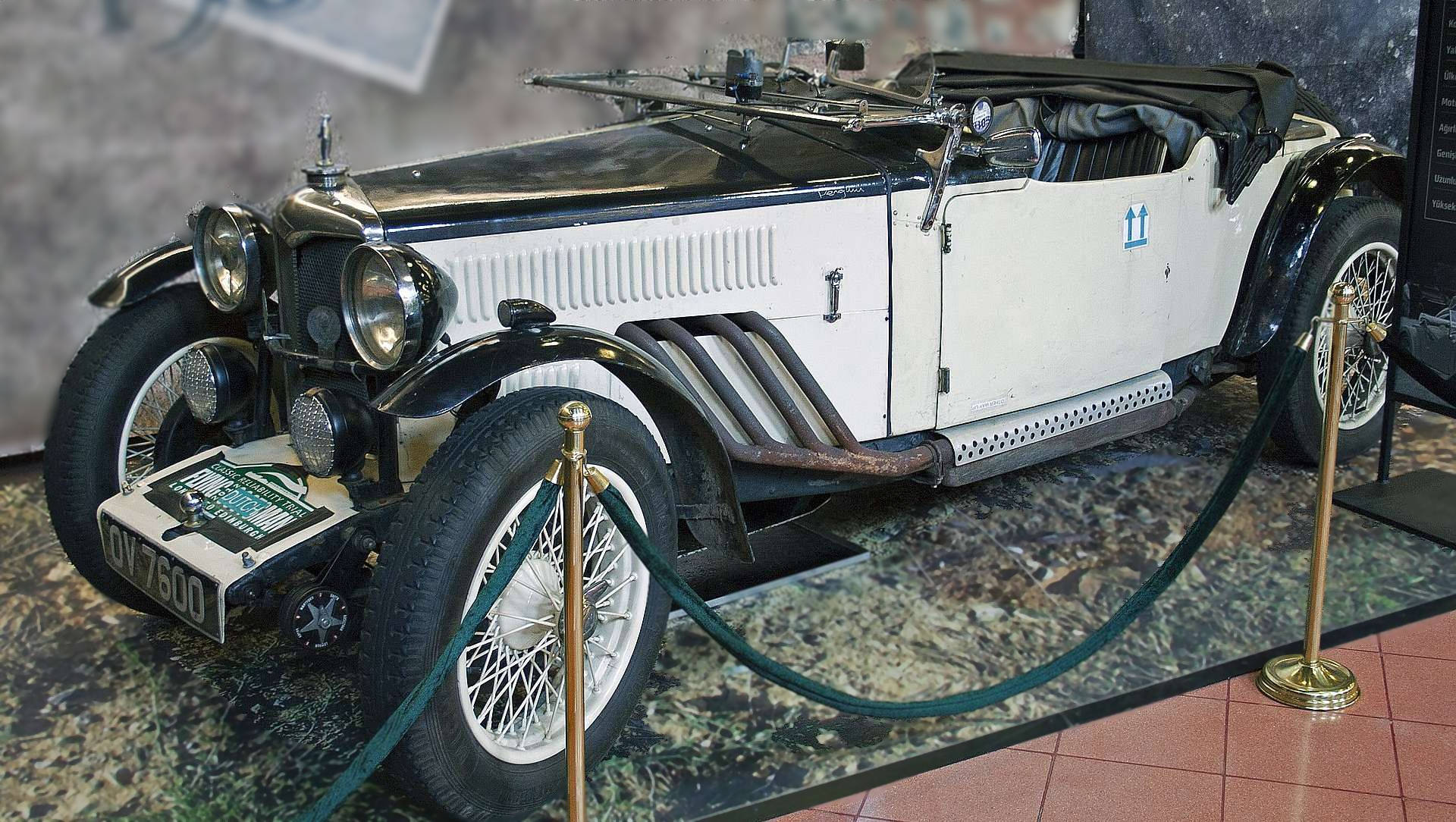 Click to Enlarge-Esc to Close myimgs/ArtDecoCars1910-36/1932 Rile Gamecock Sprite 2.jpg